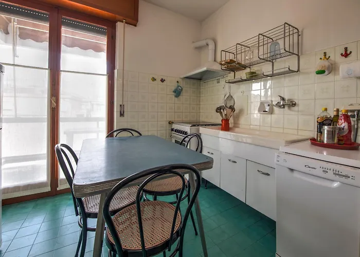 Lejlighed 279b - Casa Maria Grazia, Nel Centro Di Sestri, 10 Minuti A Piedi Dalla Baia Del Silenzio