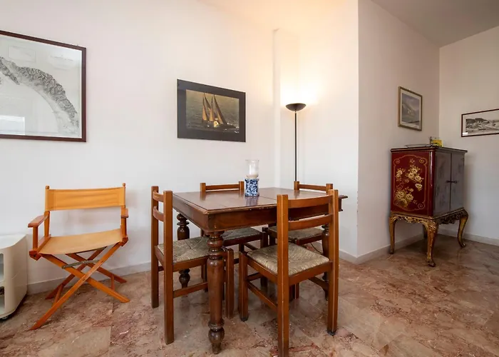 279b - Casa Maria Grazia, Nel Centro Di Sestri, 10 Minuti A Piedi Dalla Baia Del Silenzio Lejlighed